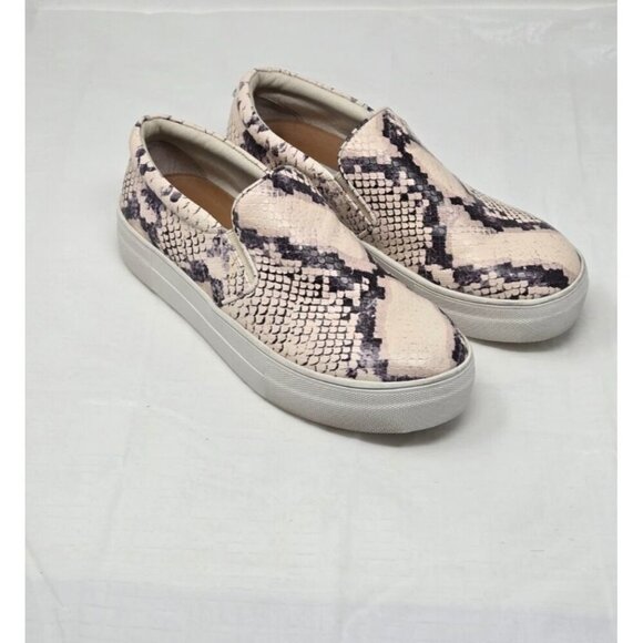 Steve Madden Shoes Women's Gills Slip On Sneakers Snakeskin Print flat size 7 M - Picture 1 of 11